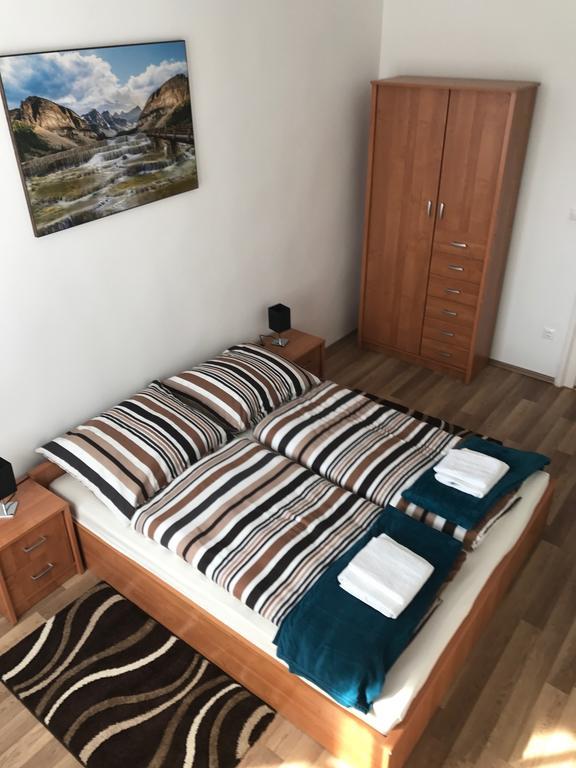 Ferienwohnung Eva Apartman Miskolc Exterior foto